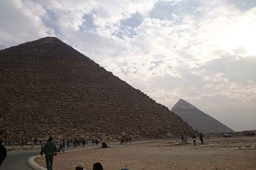 Mystery of tutankhamun tomb and Egypt pyramid Howard carter and archaeologist and scientist in pyramid of Egypt