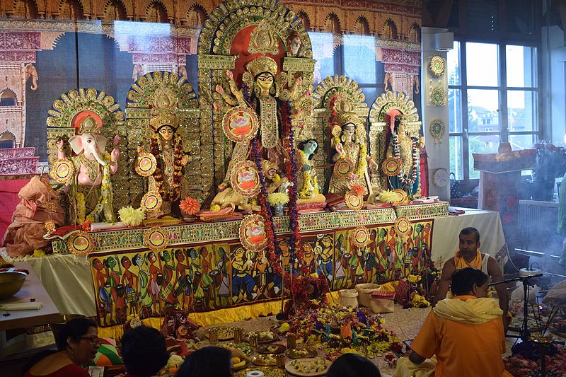 (शारदीय नवरात्रि में दुर्गा अष्टमी और दुर्गा पूजा का विशेष महत्व है. फोटो: सोशल मीडिया)