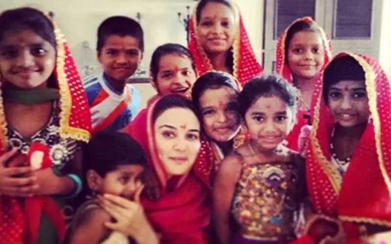 preeti zinta with adopted duaghter