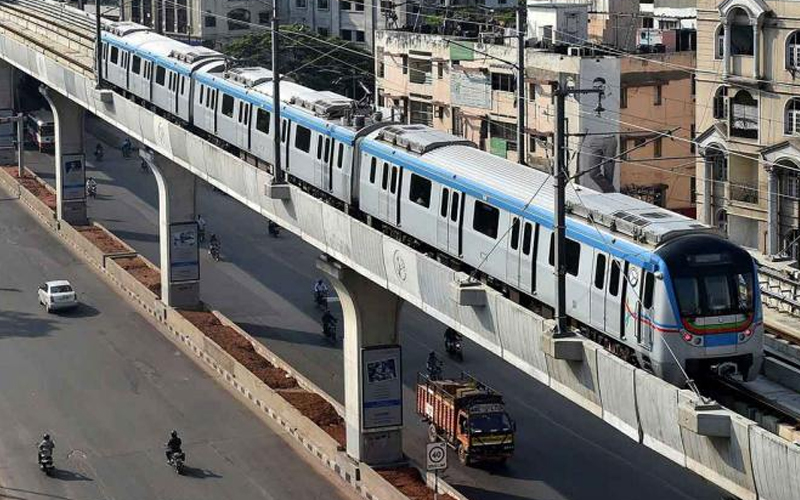 metro train in india